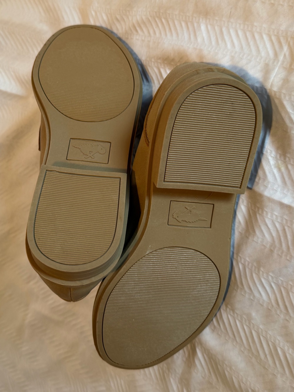 Rocket Dog Women's Tan Gabby Loafers NWOT - Picture 3 of 4